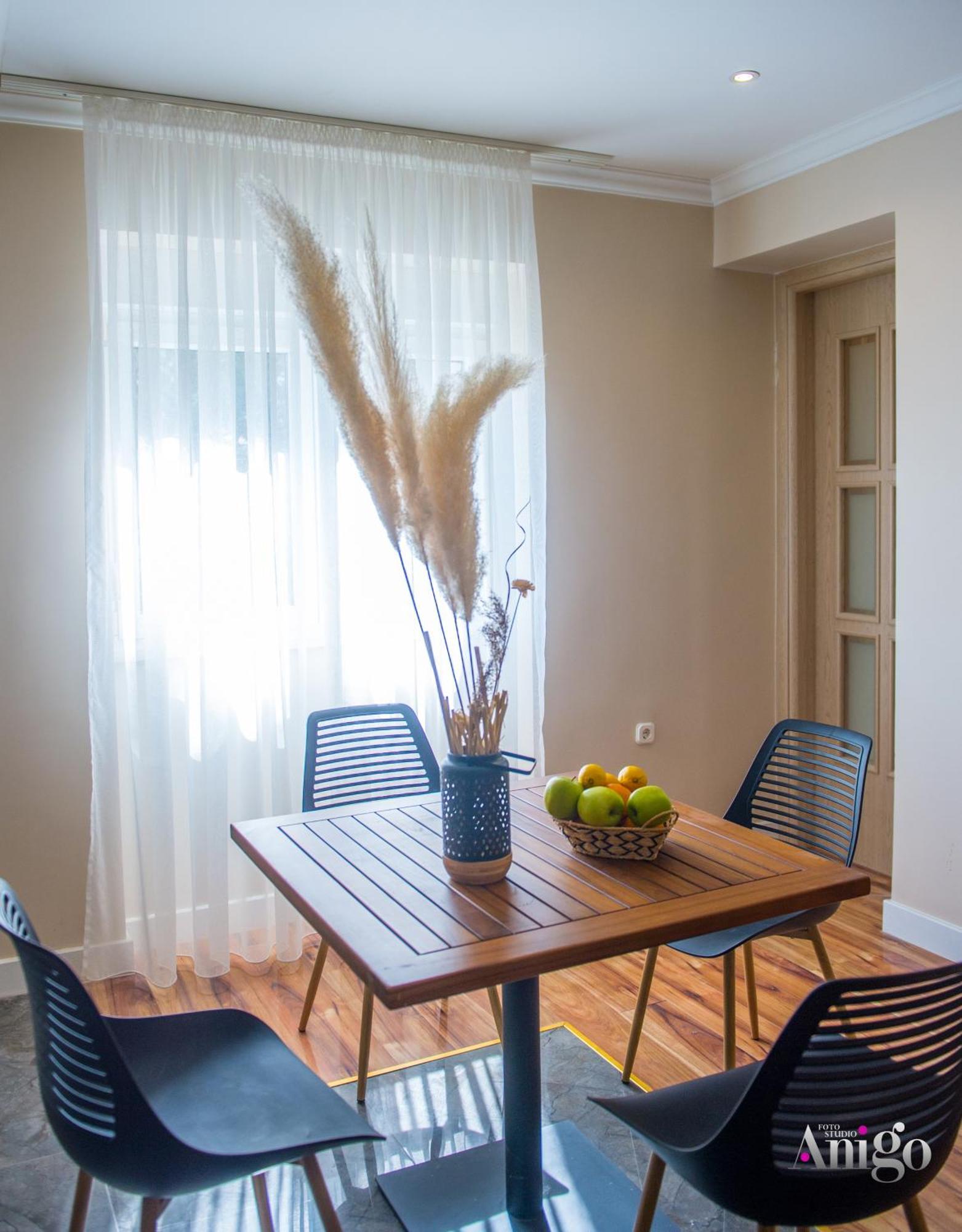 מוסטר Luxury Apartment Black And Gold מראה חיצוני תמונה